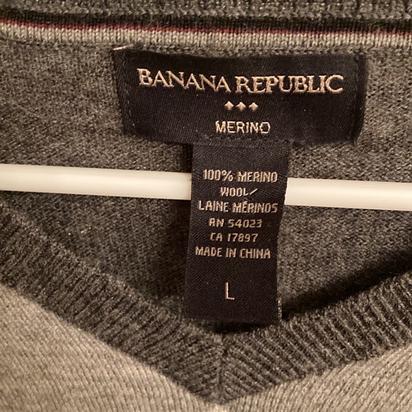 Mens Banana Republic Argyle Grey V Neck Merino Wool Sweater Sz Large - Picture 3 of 4